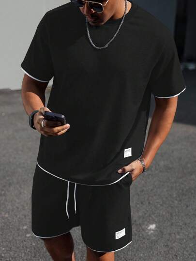 Manfinity Homme 大码男士休闲街头时尚字母撞色短袖 T 恤和抽绳腰短裤套装，夏季