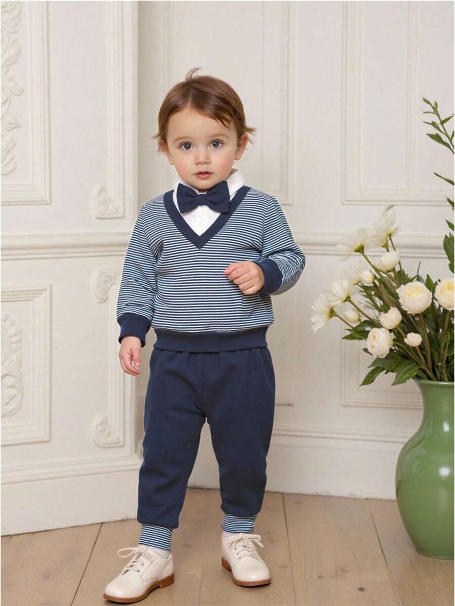 SHEIN Sudadera Con Capucha Y Pantalones Deportivos De Rayas Para Bebé Con Lazo En La Parte Delantera, 2 En 1 - Azul y blanco - Ver 1