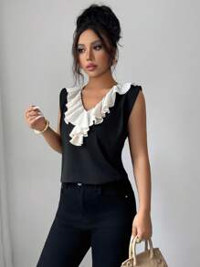 EMERY ROSE Women's French Chic Commuting Contrast Color Ruffle Trim Camisole - Black - View 4