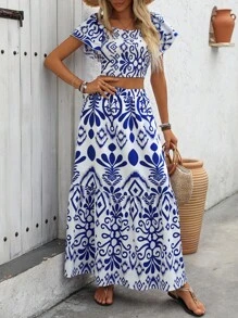 SHEIN PETITE 2 件套：优雅通勤休闲迷人复古浪漫度假荷叶边领短袖上衣和 A 字印花裙（随机印花） - 藍白色 - 查看 6