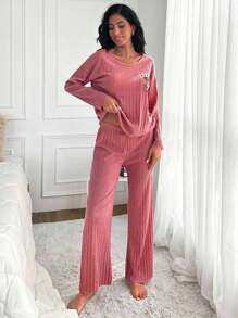RueChic Crown & Letter Graphic Drop Shoulder Lounge Set - Pink - View 3