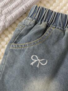 Set de 2 piezas para niñas pequeñas: Blusa informal y adorable de estilo universitario con mangas abullonadas y lazo en color albaricoque, y pantalones cortos de mezclilla lavada azul - Albaricoque - Ver 5