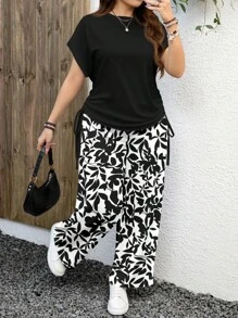 EMERY ROSE 2pcs/Set Plus Size Leaf Graphic Set, Suitable For Summer - Black and White - View 1