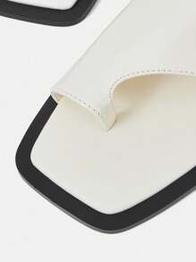 MOTF PREMIUM 女士舒适休闲一脚蹬平底凉鞋，日常穿着 - 米色 - 查看 6