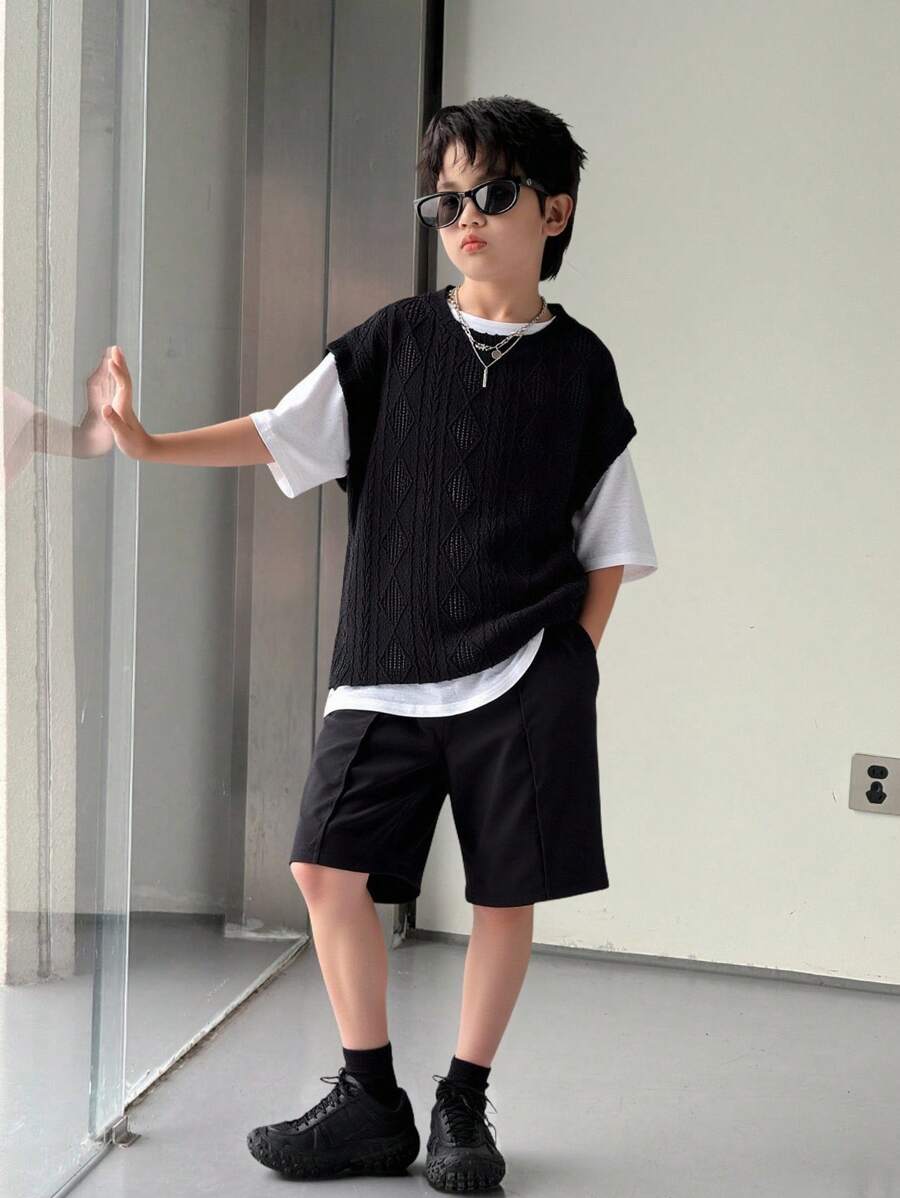 SHEIN 3 件套青少年男孩休闲学院风纯色圆领 T 恤、纹理背心和短裤套装,适合通勤、上学、日常、运动、春夏季 - 黑色 - 查看 1