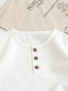 Set di 2 pezzi di outfit casual per neonato maschio, stile universitario con top a maniche corte a girocollo e pantaloncini con vita elastica, adatto per l'estate, da 6 mesi a 3 anni, alla moda e carino, in comodo tessuto di cotone, scelta perfetta per l'uso quotidiano, attività all'aperto e il ritorno a scuola