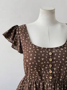 Sweetra 大码甜美休闲碎花圆领泡泡袖宽松短款连衣裙