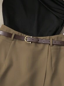 Franclia 休闲时尚百搭通勤高弹力纯黑色单肩百褶上衣配卡其色假口袋裙裤配腰带女士两件套