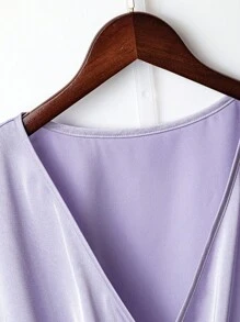 SHEIN Clasi Áo sơ mi satin xếp ly cổ chữ V thanh lịch cỡ lớn, trang trí nơ, dành cho nữ mùa hè - Màu tím - Xem 4
