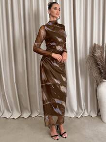 Lavishia Váy ôm dài tay cổ lọ in họa tiết trừu tượng màu đen và cà phê cho nữ - Màu nâu  Mocha - Xem 6