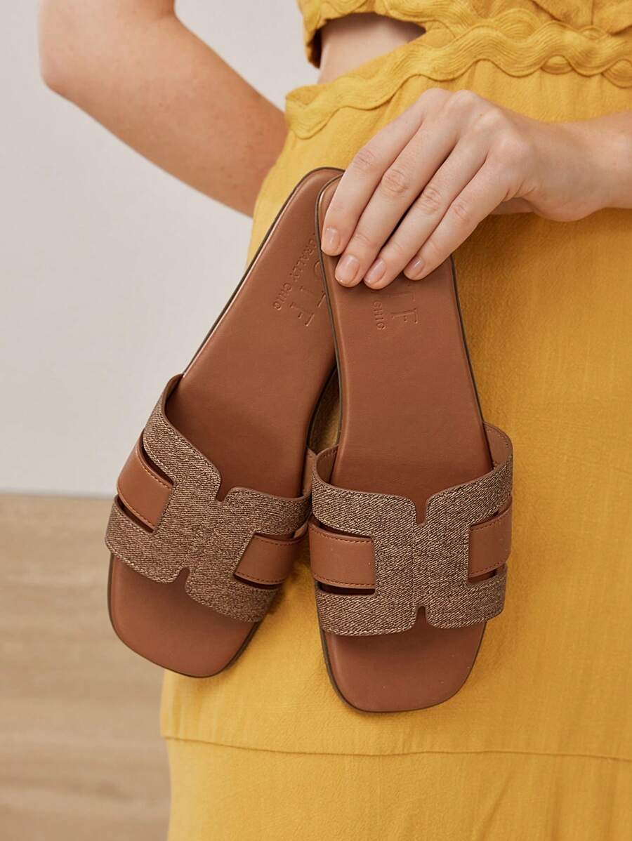 MOTF PREMIUM WOMEN COMFORTABLE MINIMALIST CASUAL FLAT SANDALS FOR CHRISTMAS