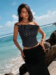 Opulessa 女士黑色针织背心，不对称领口，荷叶边细节，休闲百搭；波点上衣，不对称肩带上衣；女士波点上衣；黑白波点上衣；时尚黑色不对称领口波点上衣，休闲百搭；露肩上衣；女士波点上衣，适合秋冬季节穿着。 - 黑色 - 查看 5