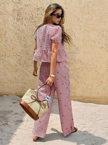 SHEIN Frenchy 2 件套女士夏季条纹蝴蝶结前系带泡泡袖短袖衬衫和裤子套装 - 酒紅色 - 查看 2