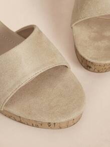 Rosivie 女士时尚杏色休闲坡跟带扣凉鞋 - 杏色 - 查看 7