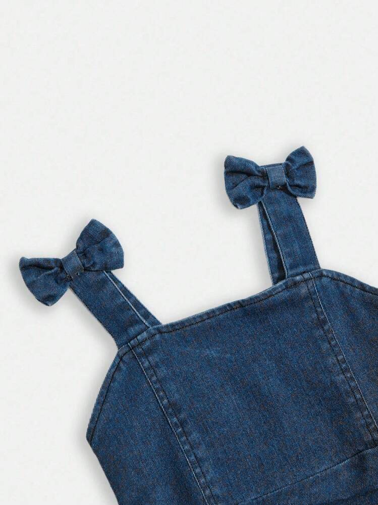 SHEIN Elladie kids Young Girl Versatile Vacation Casual Comfortable Adorable Fashion Elastic Waist Bow Denim Ruched Strap Sundress, Lightweight, Summer, Girls Ruffle Denim Dress Fall Winter - Dark Wash - View 8