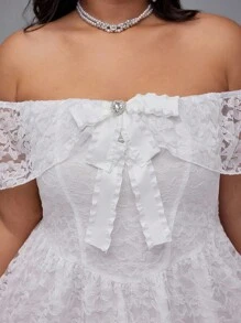 Flirla Robe à épaules dénudées, grande taille, style rétro romantique avec imprimé floral et nœud papillon, coupe évasée - Blanc - Voir 6