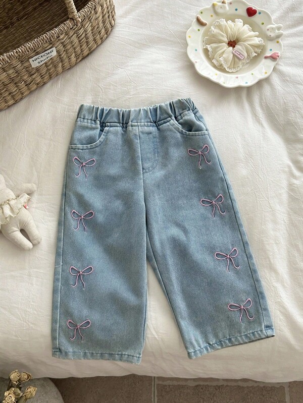 SHEIN Vintaside Kids Mode-jeans voor babymeisjes met geborduurde strik, veelzijdig casual, landelijk ontwerp