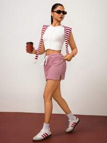 Hanevo Váy ngắn hở vai thắt nơ lưng thấp phong cách Hot Girl mùa hè 2025, họa tiết sọc đỏ và trắng, dành cho nữ, mặc thường ngày, thể thao, dạo phố, đa năng - Đỏ và trắng - Xem 5