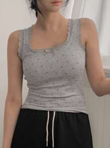 DAZY Söt blommig topp med spetskant och inbyggd vaddering - Grå - Visa 9