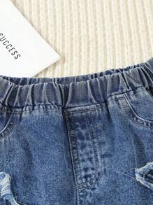 Tween Girls Y2K Style Vintage Light Wash Distressed Denim Shorts With Five-Pointed Star Embroidery, Loose Fit, Soft And Comfortable Fabric, Fashionable And Versatile Casual Streetwear For Girls
