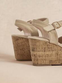 Rosivie 女士时尚杏色休闲坡跟带扣凉鞋 - 杏色 - 查看 3