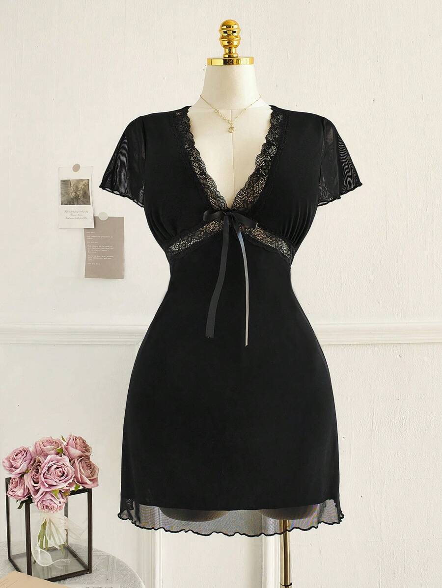 SHEIN EZwear V领蕾丝拼布黑色休闲连衣裙，春夏 - 黑色 - 查看 1