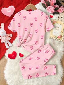 SHEIN Leap Crew Tween Girl 休闲心形印花短袖 T 恤和紧身裤套装，贴身家居睡衣，适合春夏季节、情人节服装、礼物 - 彩色 - 查看 2