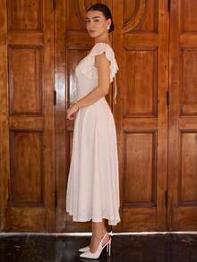 Andrea Bello 女士心形领收腰 A 字形荷叶边袖提花编织优雅浪漫连衣裙 - 白色 - 查看 3