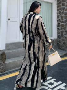 Dazy Plus Conjunto de 2 piezas de blusa holgada con estampado floral y falda para talla grande, estilo casual de resort para otoño/invierno