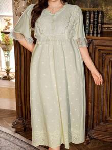 PalaceNights Robe de nuit longue de grande taille, style vintage de palais, avec broderie 3D, pour l'automne - Vert menthe - Voir 3