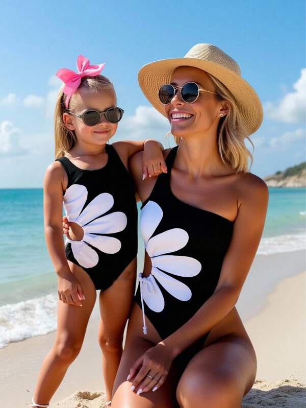 SHEIN Top de bikini de tirantes finos con estampado floral tejido para niña joven