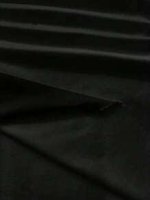 Camiseta corta con escote en la espalda, acolchada y ceñida, ideal para el verano