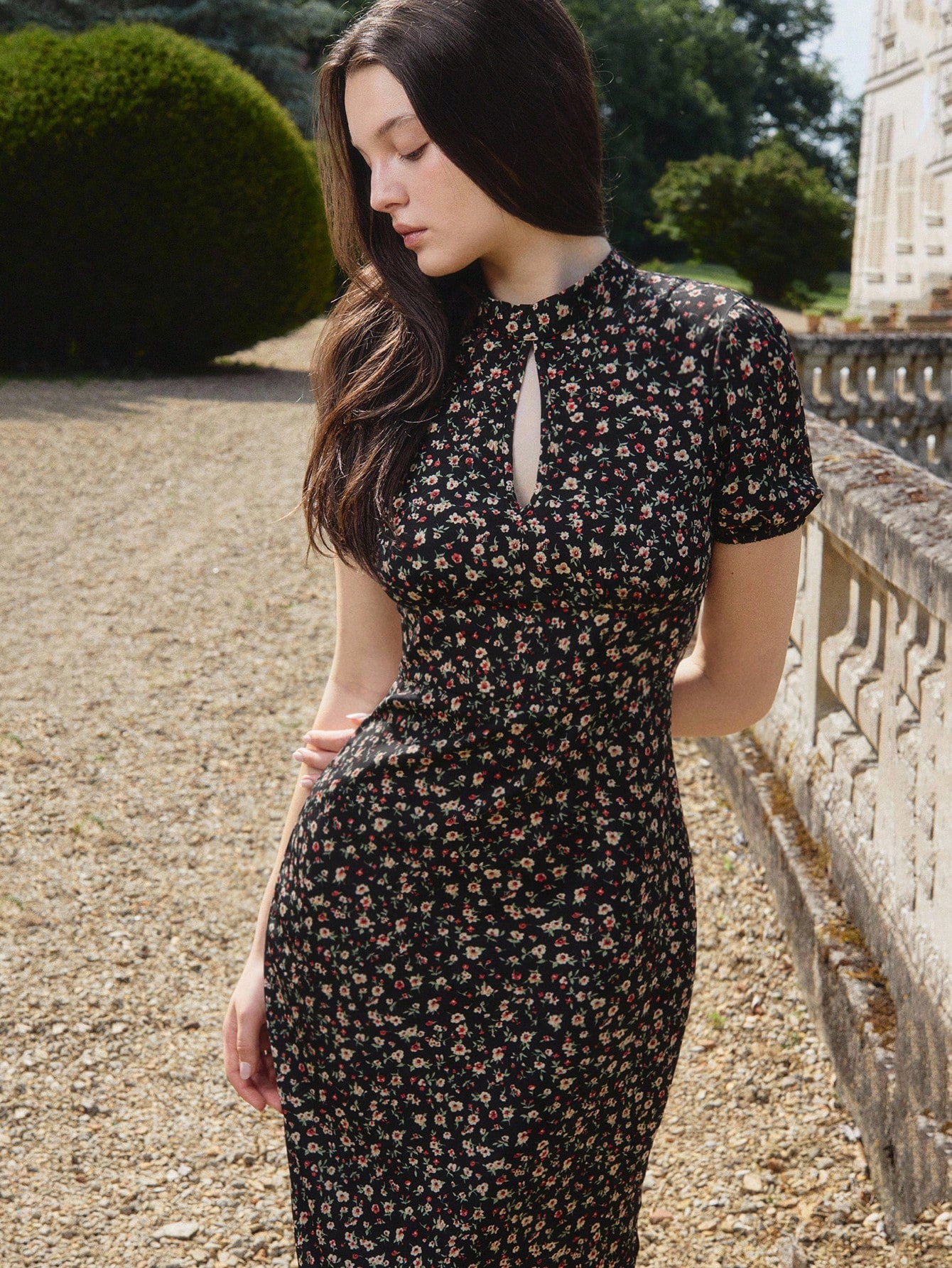 Black Floral Print Vintage Style Fitted Woven Dress With High Neck Homecoming Dress Office Outfits For Women Black Floral Dress French Style Dress Autumn Dress