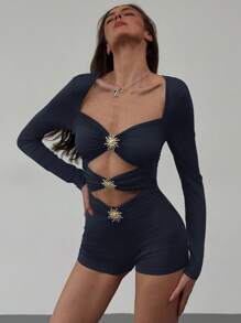 Aloruh New Vintage Chic Metal Decor Hollow Out Tight Design Romper - Navy Blue - View 3