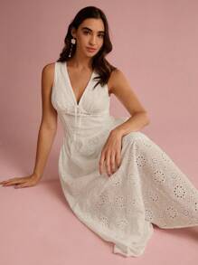 Enchnt Women's White Floral Summer Cottage Core Tea Party Holiday Dress, Hollow Embroidered V-Neck Sleeveless Bowknot Tie Maxi Dress,Wedding Guest - White - View 6