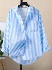 Set di 3 pezzi, outfit verde scuro per adolescenti, composto da una camicia a righe a maniche lunghe con orlo irregolare, un gilet lavorato a maglia bianco e pantaloni neri a gamba ampia, ideale per l'uso quotidiano e per le vacanze