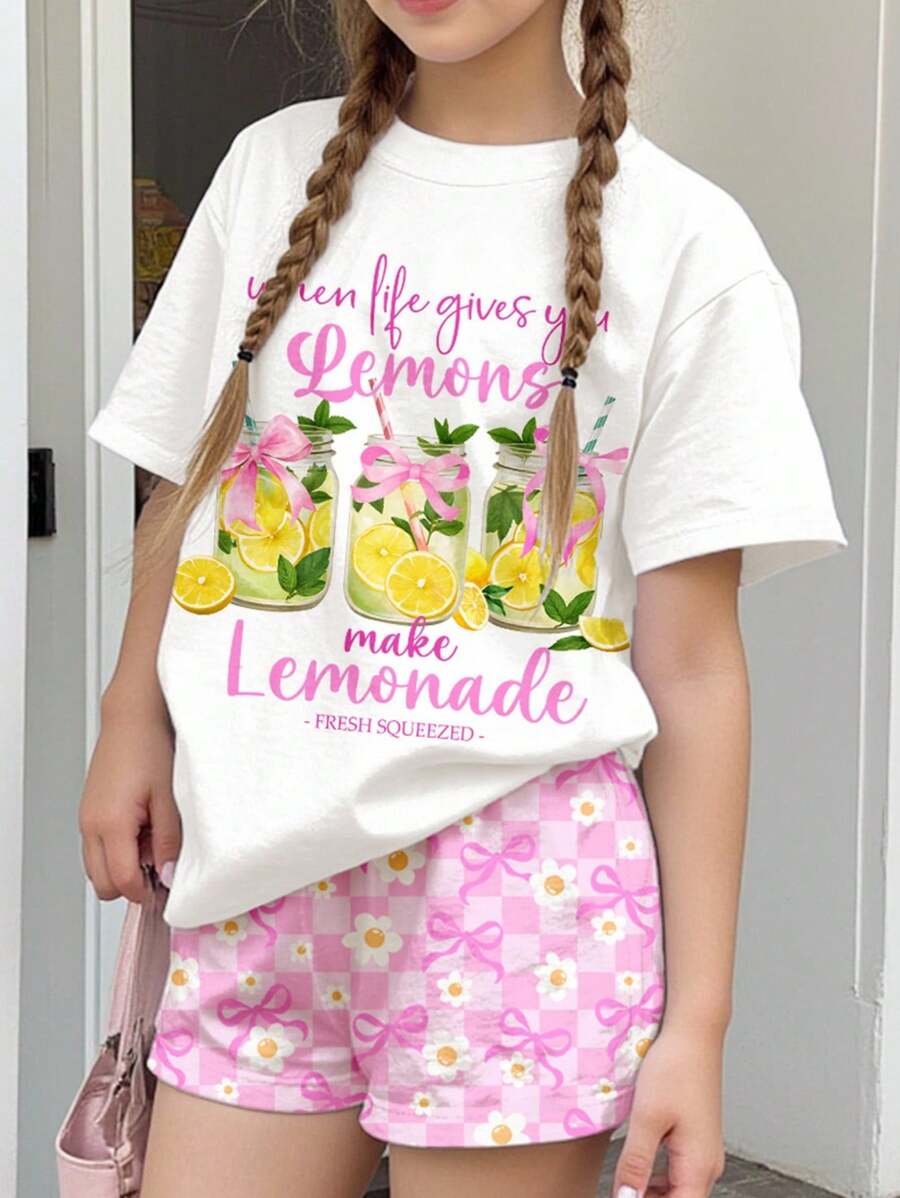 SHEIN 清凉夏日，水果蝴蝶结柠檬茶图案短袖圆领T恤+短裤两件套，适合青春期女孩，休闲简约，度假风