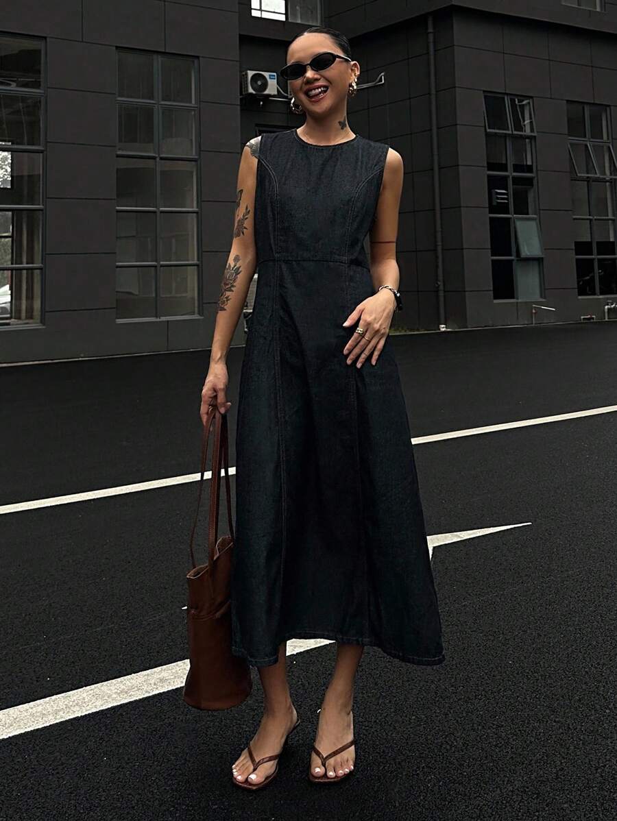 Livesso Women's Round Neck Sleeveless Cinched Waist Denim Dress, Summer - Blue - View 1