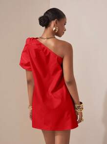 Zivah Lễ hội âm nhạc mới Xuân/Hè 2025, Lễ Phục sinh, Ngày lễ Thánh Patrick, Phương Tây, Du mục, Tiệc sinh nhật, Tốt nghiệp, Phong cách trường học, Hàng ngày, Thường ngày, Kỳ nghỉ, Du ngoạn, Bãi biển, Tắm nắng, Ca khúc gây sốt, Thời trang đường phố, Váy ngắn tay bồng bèo nhún bất đối xứng màu trắng thanh lịch - Đỏ - Xem 2