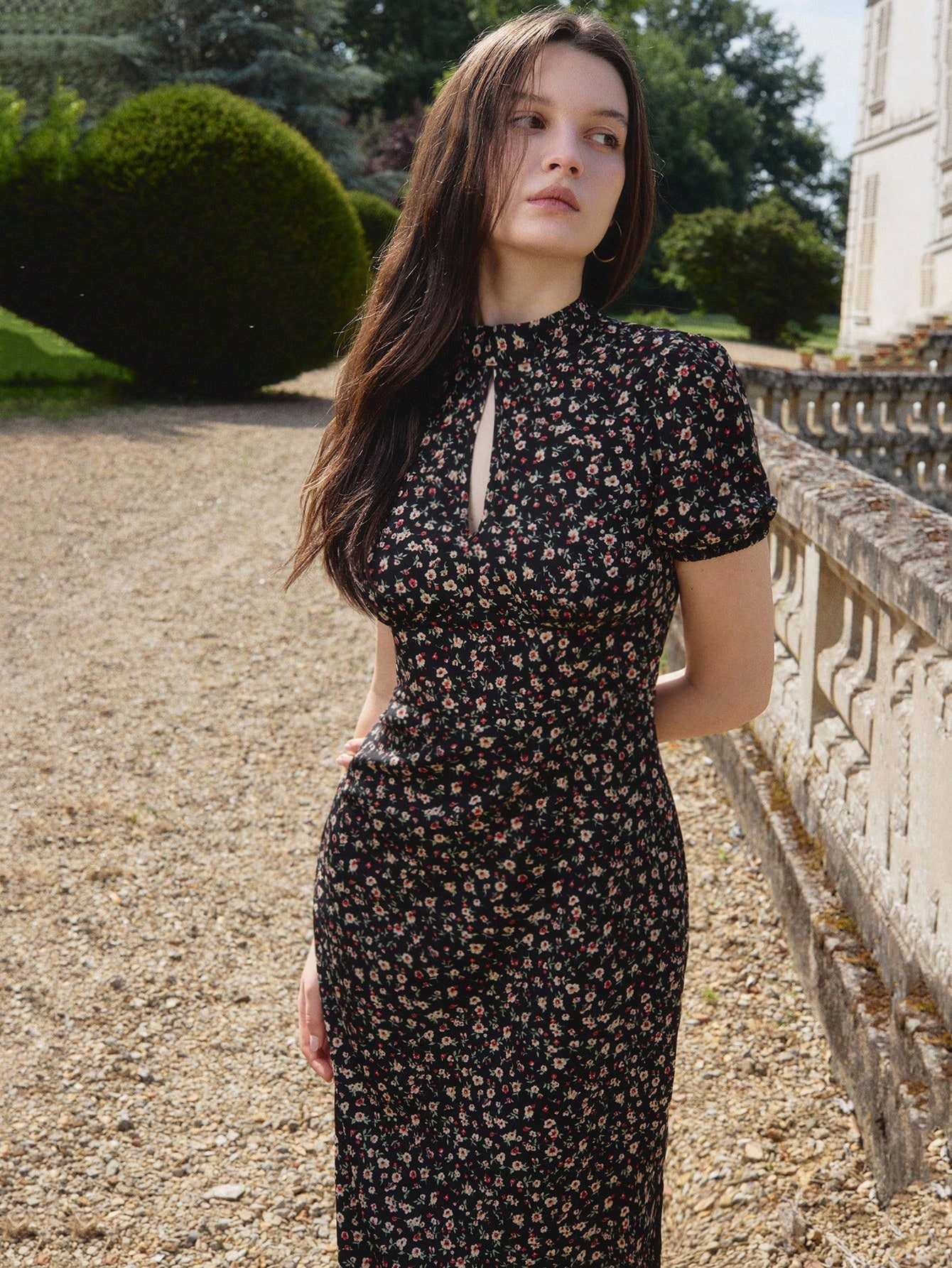 Black Floral Print Vintage Style Fitted Woven Dress With High Neck Homecoming Dress Office Outfits For Women Black Floral Dress French Style Dress Autumn Dress