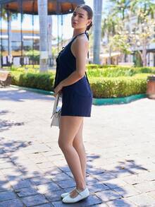 Andrea Bello 女式夏季纯色挂脖系带背心和女士短裤休闲两件套亚麻系带背心短裤两件套，面料透气舒适，简约时尚老款风格，适合日常度假通勤居家穿着 - 藏蓝色 - 查看 5