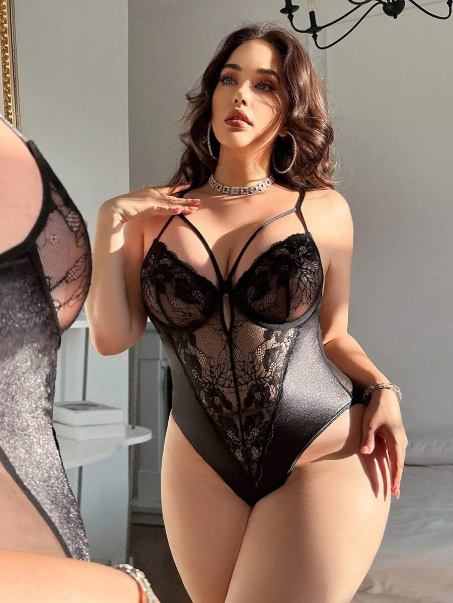 SHEIN 大码女式经典性感蕾丝和网眼拼布紧身衣 - 黑色 - 查看 1