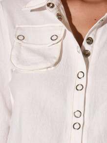 MUSERA 轻盈按扣细节短款长袖衬衫，适合夏季度假、Y2K、90年代街头风、酷女孩节日休闲秋季穿着。