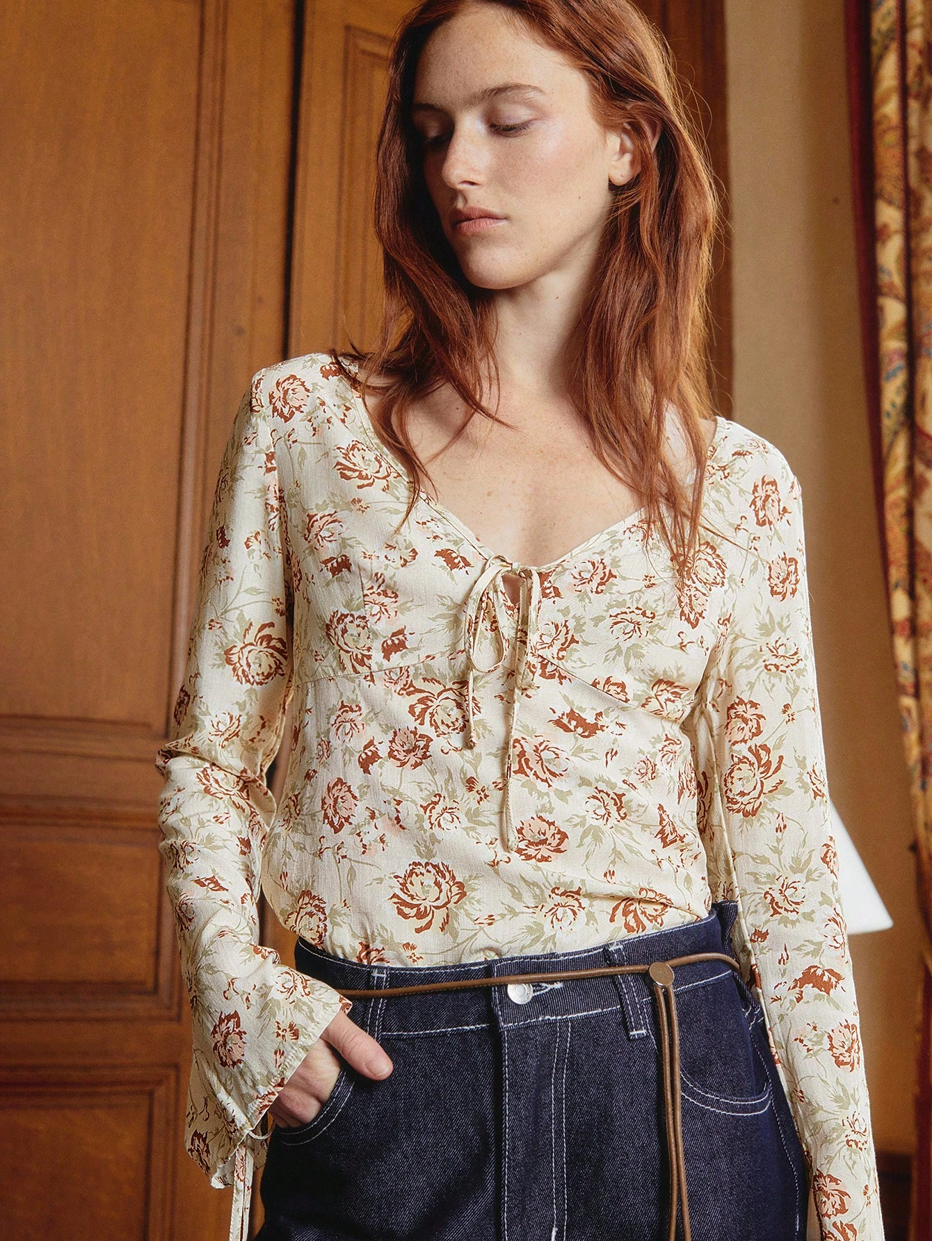 Vintage Floral Top With Front Tie And Flared Sleeves Fall Women Clothes Teacher Outfits Spring Summer