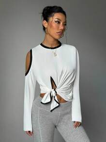 Easithlete Camiseta activa de manga larga con cuello de canalé y hombros recortados para mujer - Blanco y Negro - Ver 6