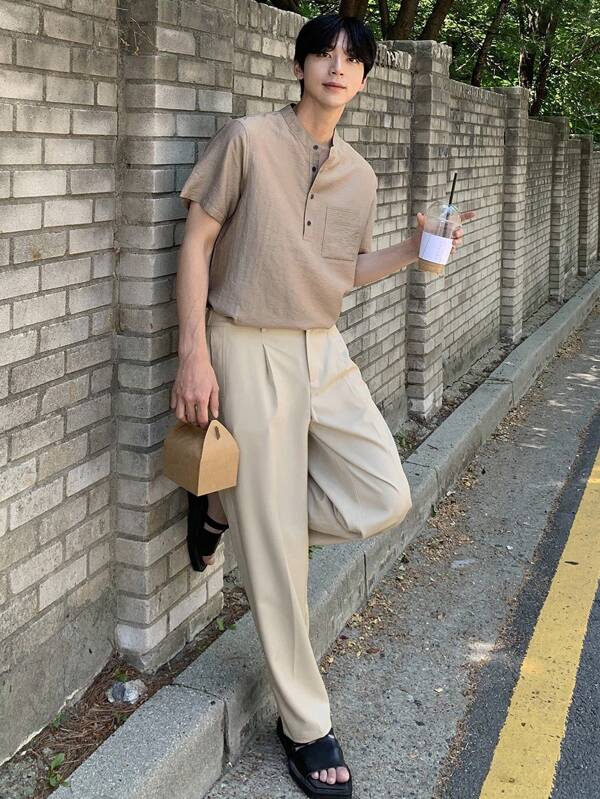 DAZY Men's Solid Khaki Pleated Casual/Office Pants, Spring/Summer