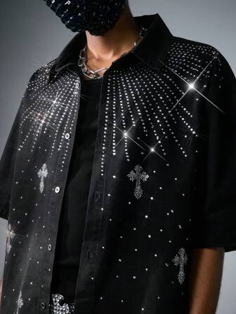 Street Life Camicia di jeans da uomo in stile gotico con decorazione a croce di strass, adatta per Ognissanti