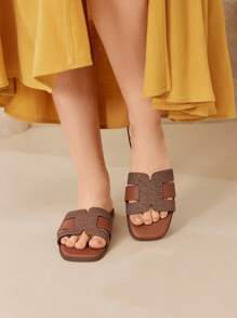 MOTF PREMIUM WOMEN COMFORTABLE MINIMALIST CASUAL FLAT SANDALS FOR CHRISTMAS