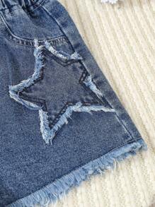 Tween Girls Y2K Style Vintage Light Wash Distressed Denim Shorts With Five-Pointed Star Embroidery, Loose Fit, Soft And Comfortable Fabric, Fashionable And Versatile Casual Streetwear For Girls