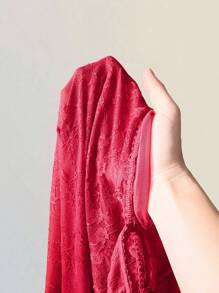 SHEIN ICON Vestido corto casual de vacaciones de puro color beige para damas, con ajuste ceñido, escote en V profundo, semi-transparente y de encaje - Beis - Ver 8